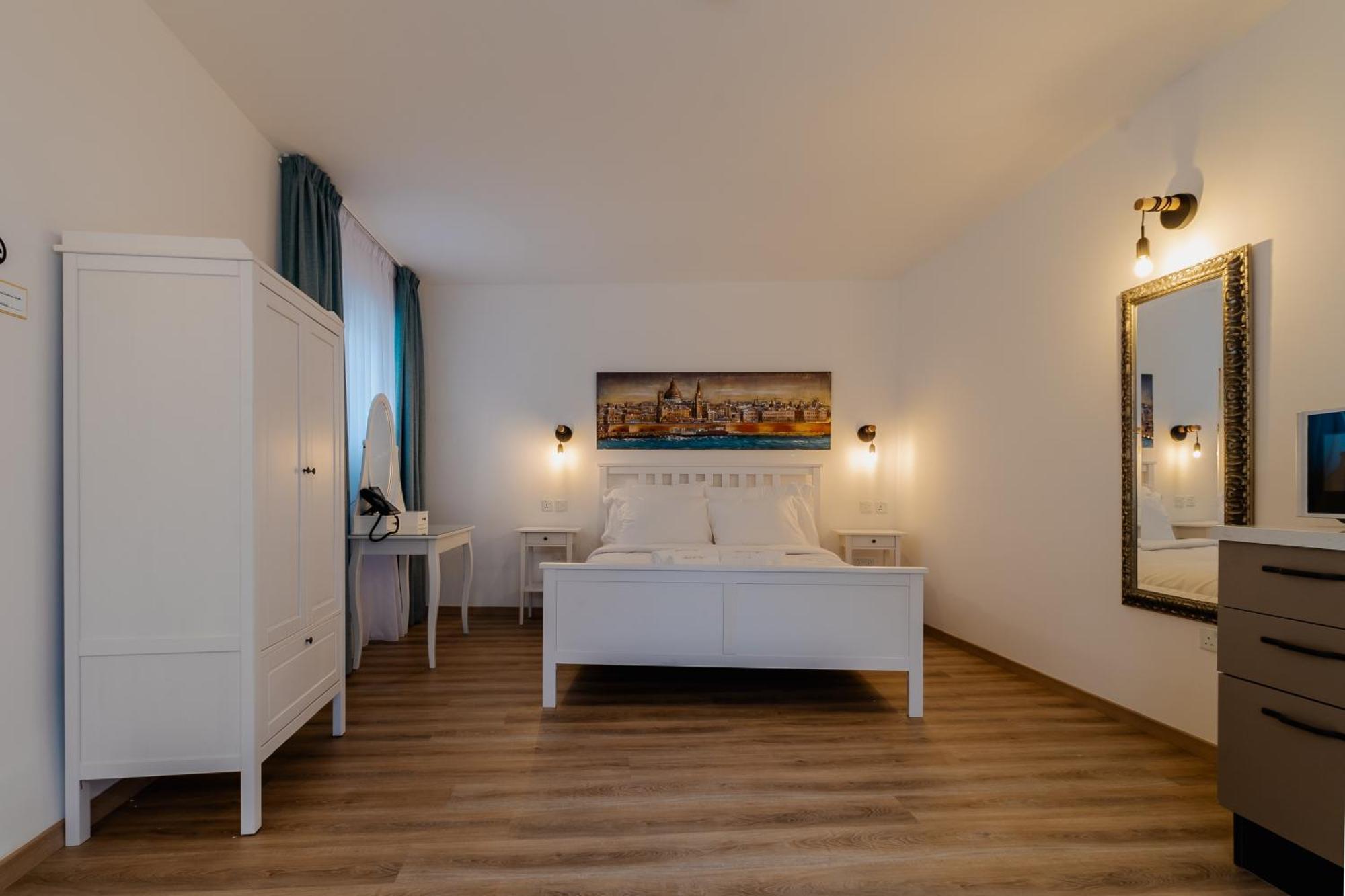 Roel Boutique B&B Cospicua Экстерьер фото
